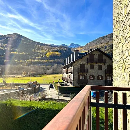 Amb Llar De Foc I Balco Amb Vistes De La Vall By Rural D'aneu